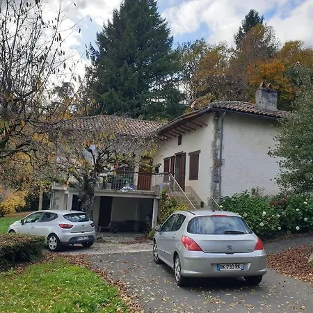 Le Refuge D'eline, Maison De Campagne Sud Cantal
